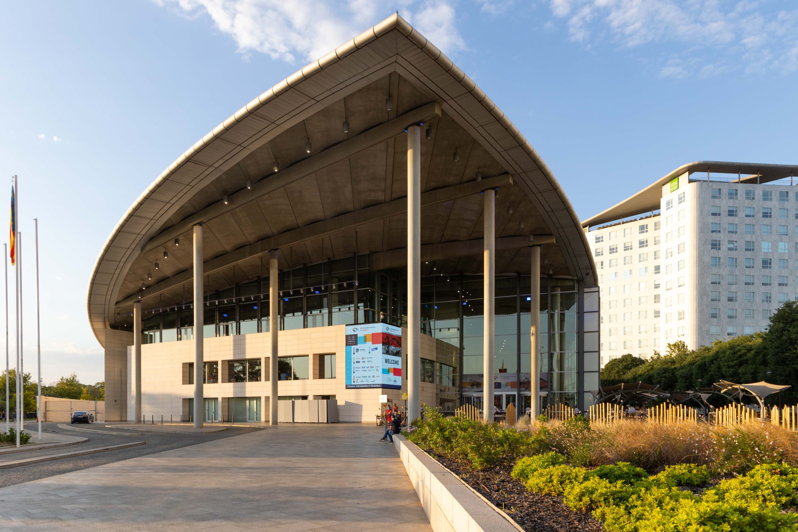 Palacio de Congresos de Valencia.jpg